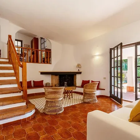 Villa Lentischio A Pochi Passi Dal Mare Cristallino Di Solanas (Cagliari)